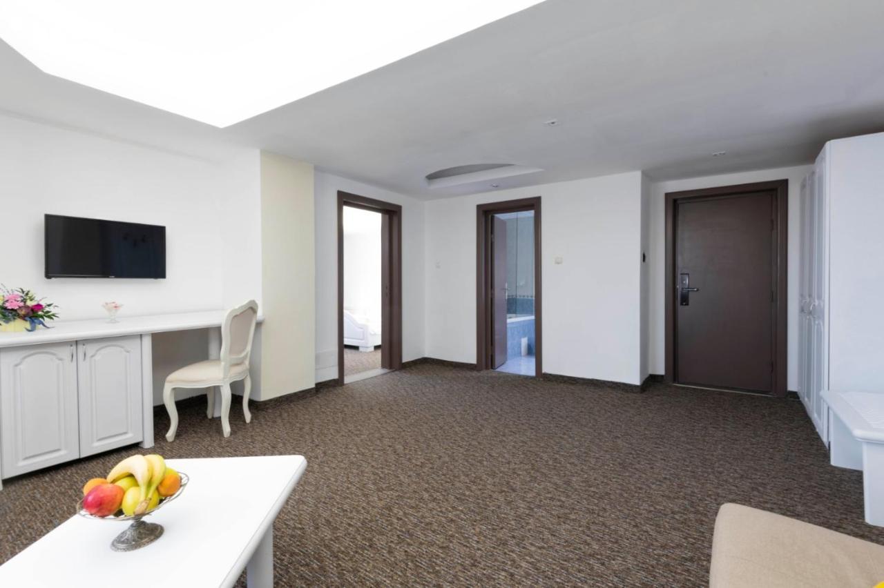 קונסטנצה Hotel Randy מראה חיצוני תמונה