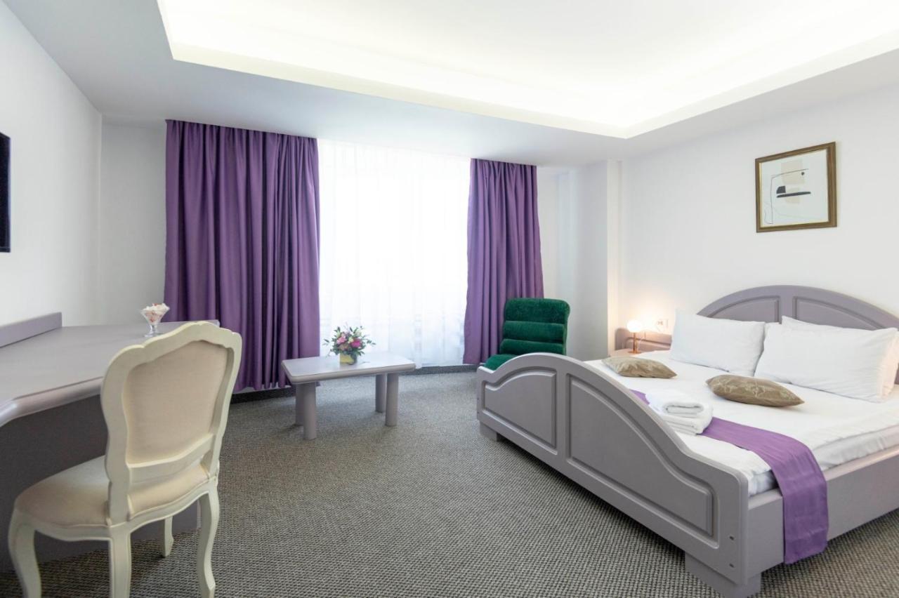 קונסטנצה Hotel Randy מראה חיצוני תמונה